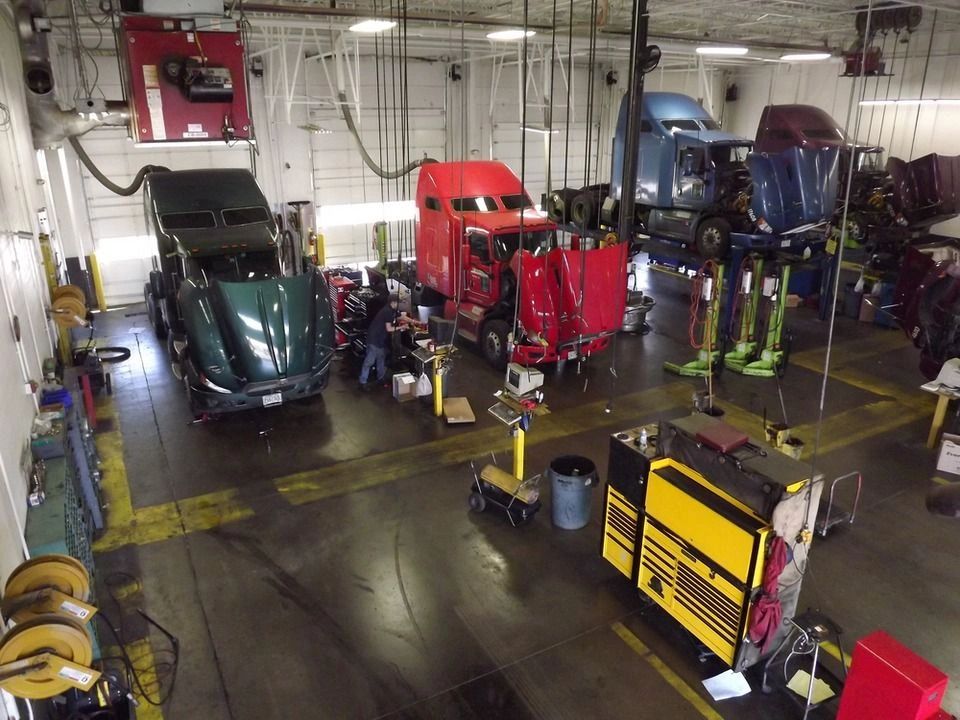 Michigan Truck Repair Shop Truck Repair Shop Towing Service and Tire